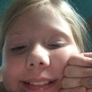 Meet your Posher, Kendra